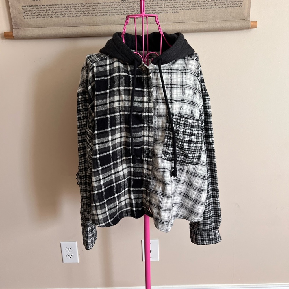 American Eagle- Cropped Mixed Flannel
